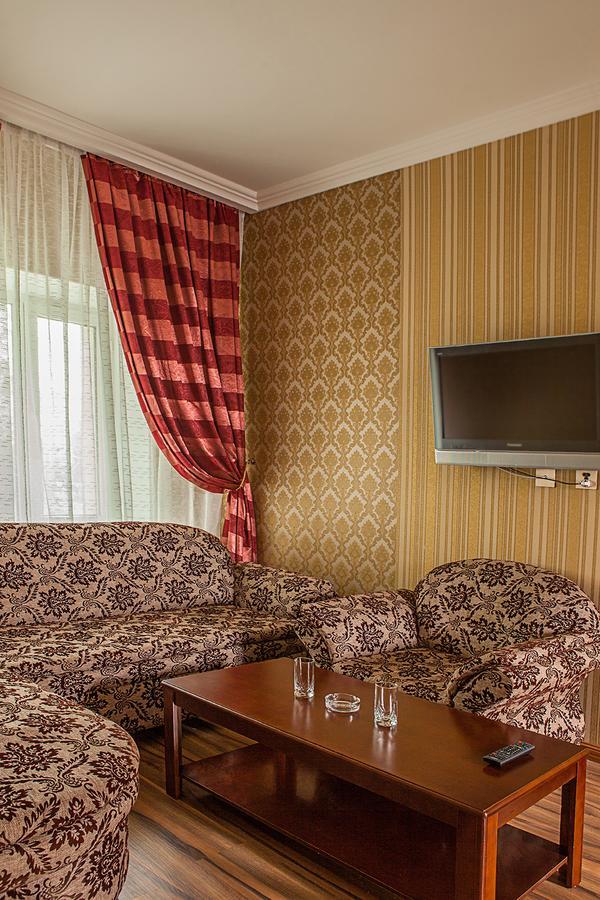 Hotel Topaz อัสตานา ภายนอก รูปภาพ